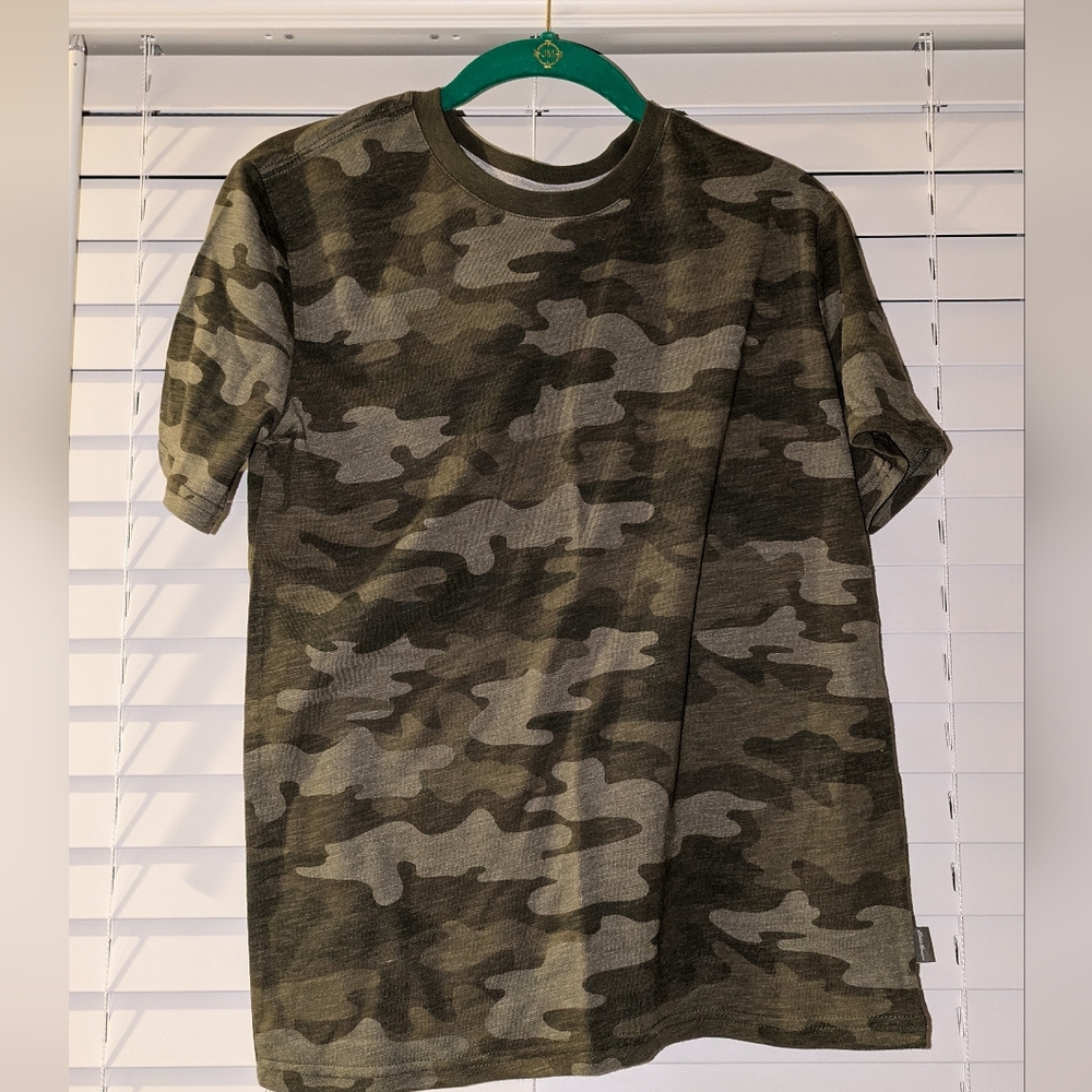Eddie Bauer Women's Camo Shirt L